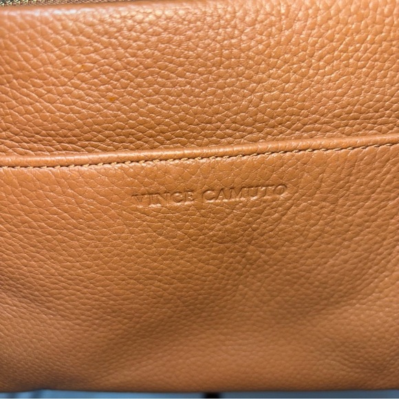 🔥SALE VINCE CAMUTO Bry Dark Rum Leather Small Crossbody Handbag - Picture 3 of 9